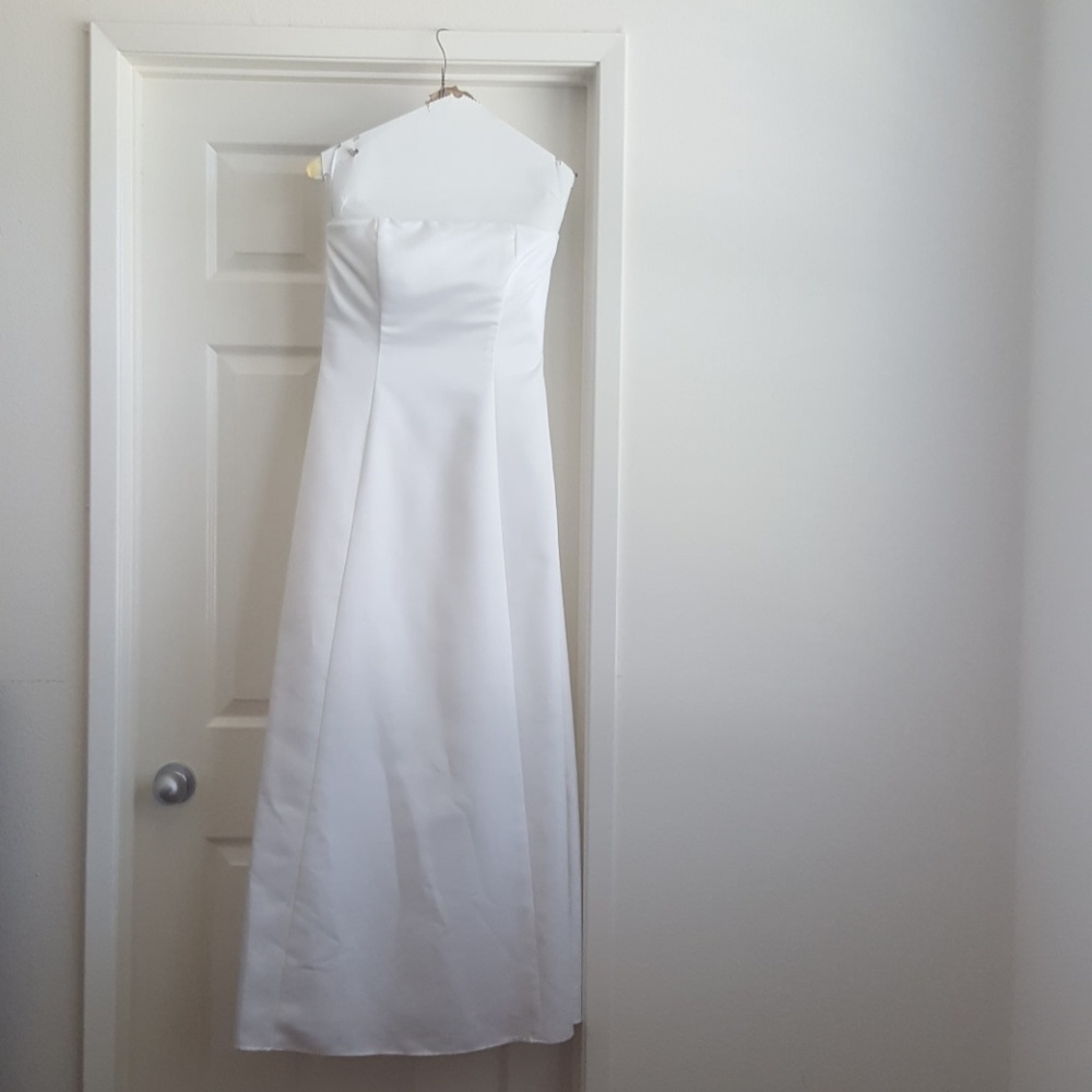 Jessica McClintock strapless wedding dress